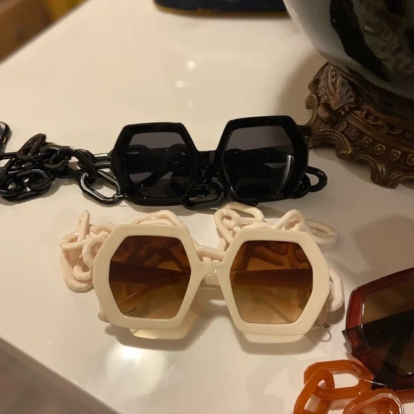 🎀 𝐔𝐧𝐢𝐪𝐮𝐞 𝐏𝐨𝐥𝐲𝐠𝐨𝐧 𝐅𝐫𝐚𝐦𝐞 𝐆𝐥𝐚𝐬𝐬𝐞𝐬 - Picture 8 of 8